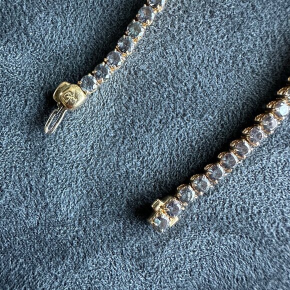 David Yurman Tennis Bracelet in 18K Gold w/ Color Change Garnets - 3mm - Medium - Picture 11 of 16